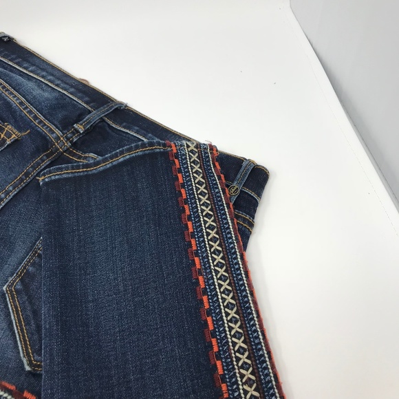 $136 Driftwood Audrey Embroidered Boho Jeans - Picture 5 of 5